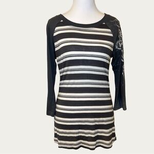 Copper Key Gray and White Striped Top Jewel Embellished Sleeve‎ Size Medium